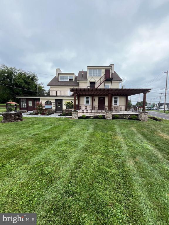 property at 793 Penns Park Rd