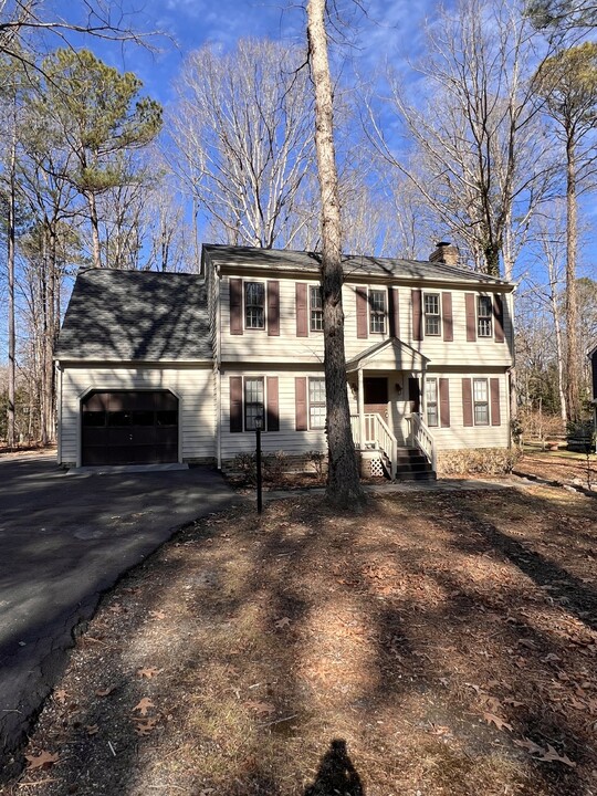 14008 Autumn Woods Rd in Midlothian, VA - Building Photo