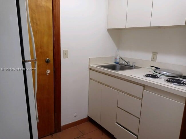 property at 3127 Coral Wy