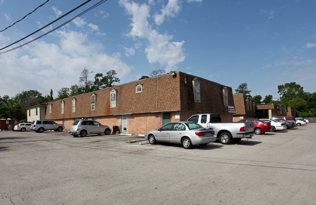 Channelview Garden in Channelview, TX - Building Photo