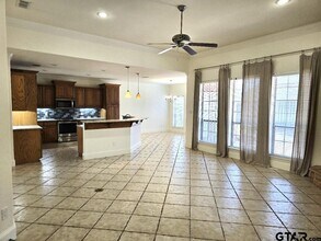 5603 Thomas Nelson Dr in Tyler, TX - Building Photo - Building Photo