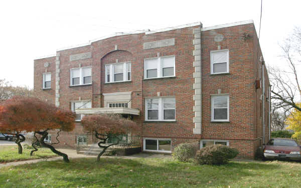 3639 Martin Luther King Jr. Ave SE in Washington, DC - Building Photo