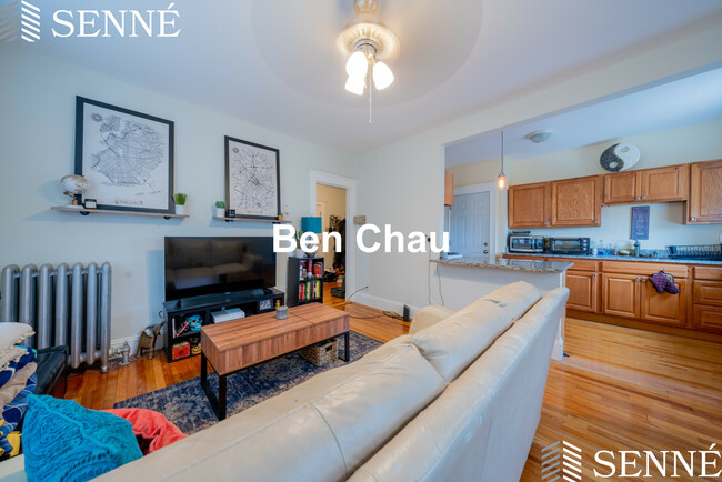 5 Sherborn Ct, Unit 8 in Medford, MA - Building Photo - Building Photo