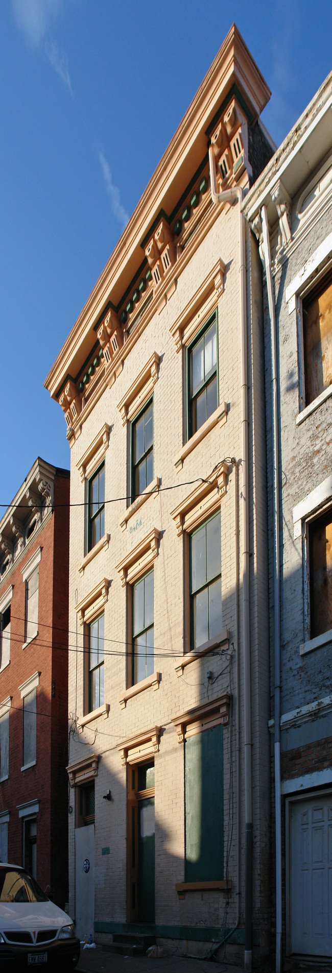 1623 Pleasant St in Cincinnati, OH - Building Photo - Building Photo