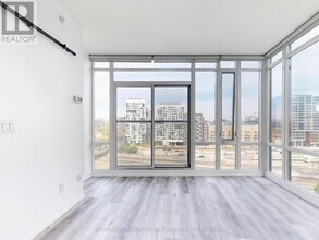 170-1170 Fort York Blvd in Toronto, ON - Building Photo - Building Photo
