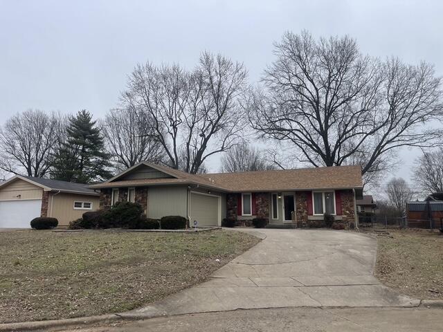 2544 S Pickwick Ave in Springfield, MO - Building Photo