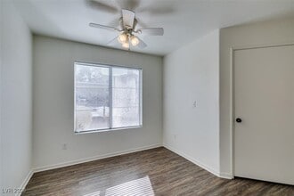 698 S Racetrack Rd, Unit 911 in Henderson, NV - Building Photo - Building Photo