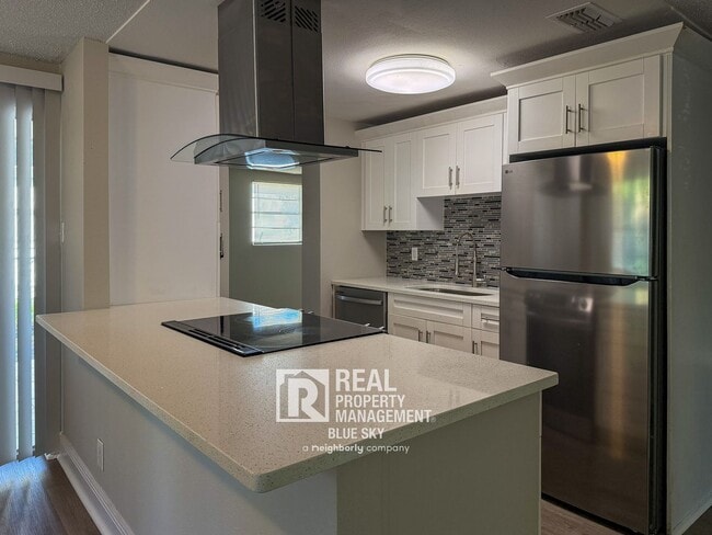 3616 E Henry Ave in Tampa, FL - Building Photo - Building Photo