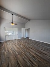 3302 W Shields Ave in Fresno, CA - Building Photo - Building Photo