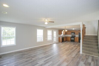 822 Sugarcane Way in Clarksville, TN - Building Photo - Building Photo