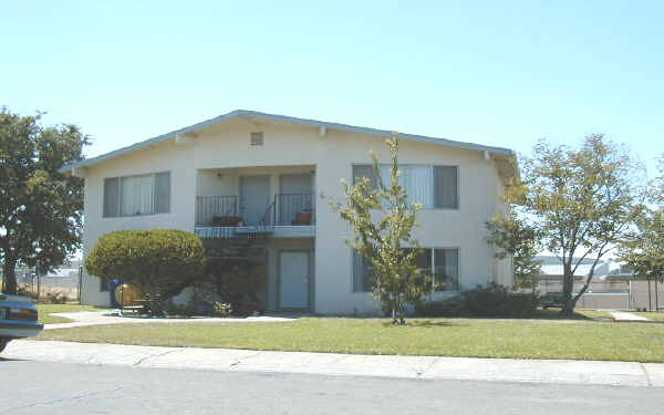 6025 Northcrest Cor in Carmichael, CA - Building Photo