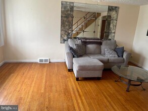 3302 Fordham Rd in Philadelphia, PA - Building Photo - Building Photo