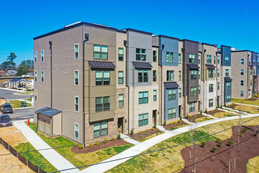 West Broad Landing in Richmond, VA - Foto de edificio