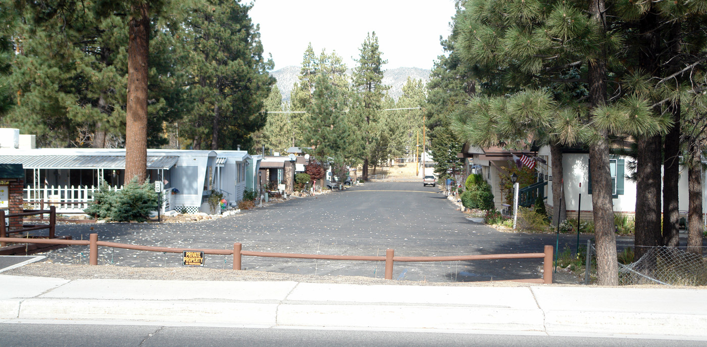 Trail End Park in Big Bear Lake, CA - Building Photo