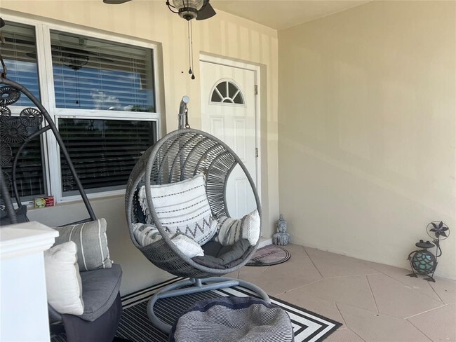 1221 SE 3rd St in Deerfield Beach, FL - Foto de edificio - Building Photo