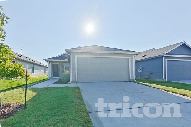 911 Ponderosa Ln in Princeton, TX - Building Photo - Building Photo