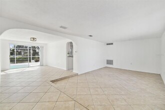 3248 Rock Valley Dr in Holiday, FL - Building Photo - Building Photo