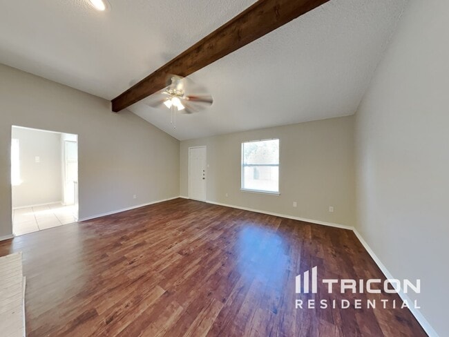 4212 Ticino Valley Dr in Arlington, TX - Building Photo - Building Photo