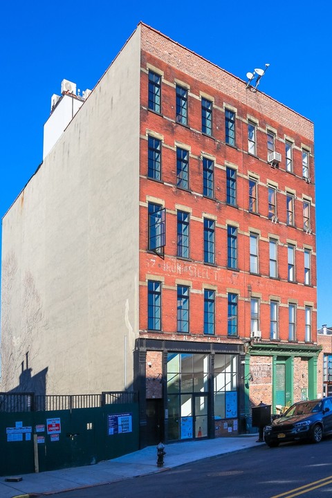 Duplicate of Property ID: 703415 in Brooklyn, NY - Building Photo