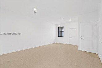 24643 SW 119th Ct in Princeton, FL - Building Photo - Building Photo