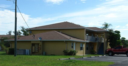 Hemingway Condominium Association in Fort Pierce, FL - Building Photo - Building Photo