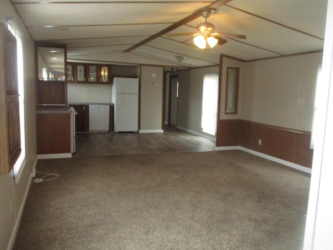 508 Kayla St in Oak Grove, KY - Building Photo - Building Photo