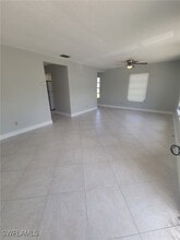 38 Temple Ct in Lehigh Acres, FL - Building Photo - Building Photo
