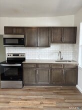 110 Rockwell Ave in New Britain, CT - Building Photo - Building Photo