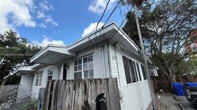 337 NE 57th St in Miami, FL - Building Photo - Building Photo