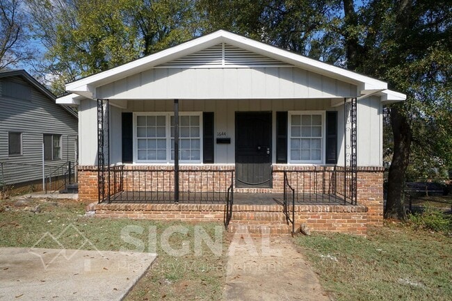 property at 1644 30th St SW