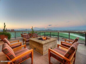 310 S 4th St in Phoenix, AZ - Building Photo - Building Photo