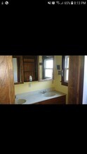 1202 W Park Ave in Champaign, IL - Foto de edificio - Building Photo