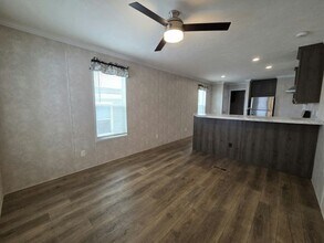 202 Bluejay Ln in Madison, WI - Building Photo - Building Photo