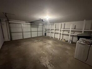 3700 Bryant Cir in Anoka, MN - Foto de edificio - Building Photo