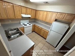 3509 Brittany Ct in Moore, OK - Building Photo - Building Photo