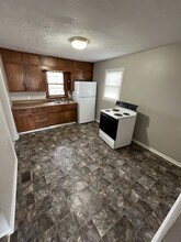 4025 Brown St in Anderson, IN - Building Photo - Building Photo