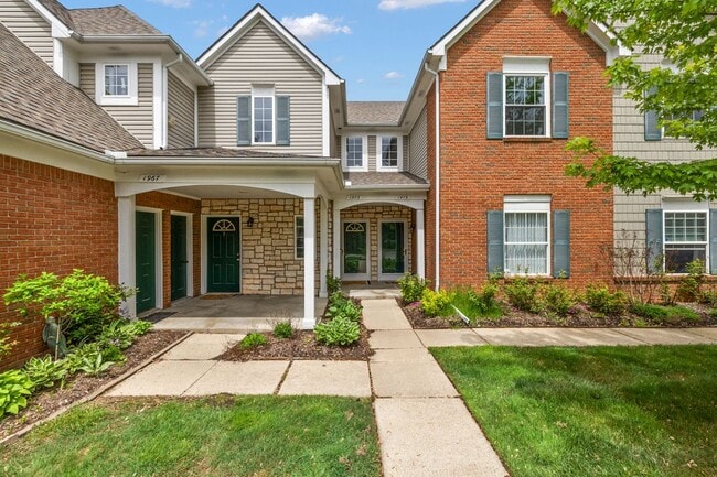 1973 Monarch Dr in Shelby Township, MI - Building Photo - Building Photo