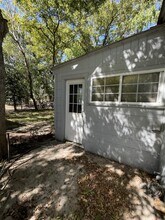 935 Allen Ave in New Braunfels, TX - Building Photo - Building Photo