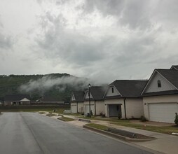 7516 Doris Ruth Ln SE in Owens Cross Roads, AL - Building Photo - Building Photo