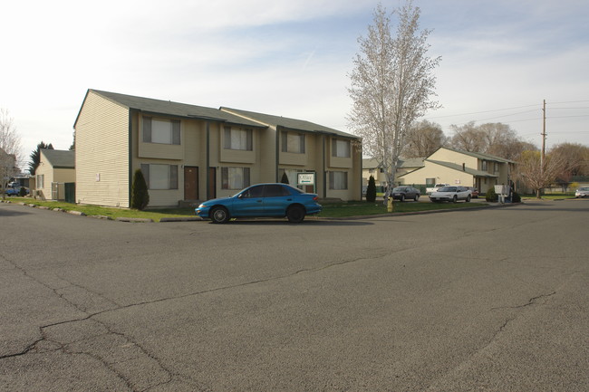 Quail Ridge in Yakima, WA - Building Photo - Building Photo