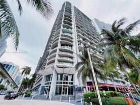 690 SW 1st Ct, Unit 2526 in Miami, FL - Building Photo