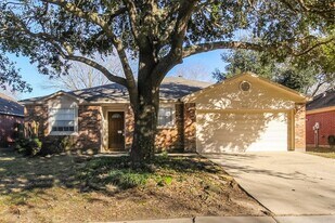 31164 N Head Dr in Spring, TX - Building Photo
