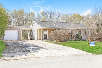 117 Sadler Rd in Mount Holly, NC - Building Photo - Building Photo