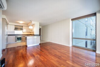 1200 Queen Emma St in Honolulu, HI - Foto de edificio - Building Photo