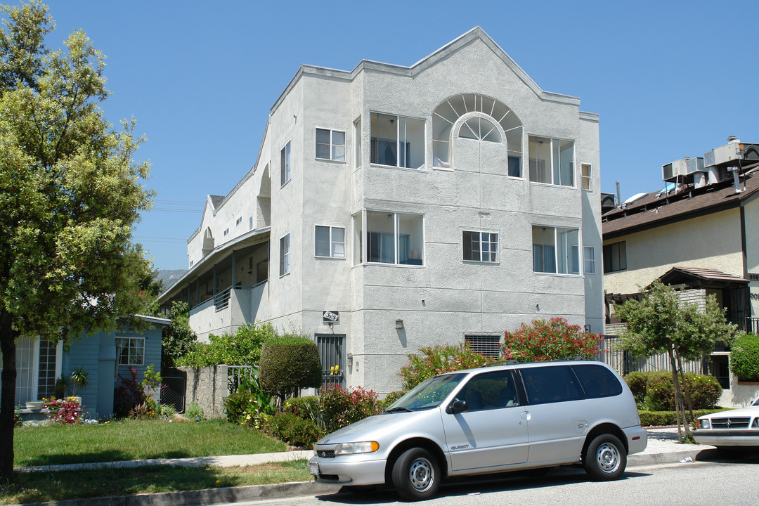 515 W Doran St in Glendale, CA - Building Photo