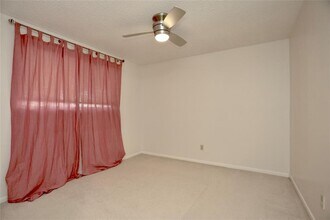 4243 Yupon Ridge Dr in Houston, TX - Building Photo - Building Photo