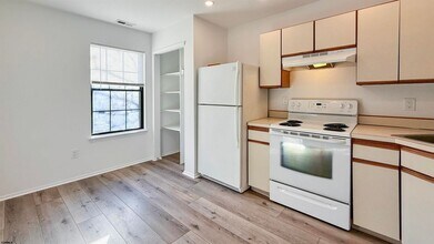 2613 Boulder Ct in Hamilton, NJ - Foto de edificio - Building Photo
