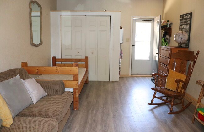 428 Prospect Ave in La Junta, CO - Building Photo - Building Photo