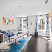 44674 Provincetown Dr in Ashburn, VA - Building Photo - Building Photo