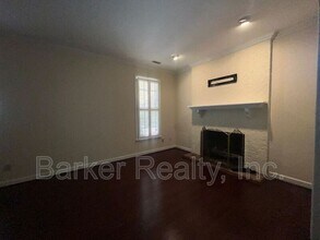 1667 Village Glenn Dr in Raleigh, NC - Building Photo - Building Photo